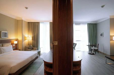 Hilton Garden Inn Dubai Al Muraqabat - Deira - 55