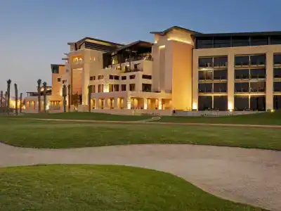 VOGO Abu Dhabi Golf Resort & Spa formerly Westin Abu Dhabi Golf Resort & Spa - 49