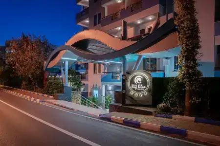 Club Big Blue Suit - All Inclusive - 3