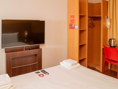 Ibis Sofia Airport - 42