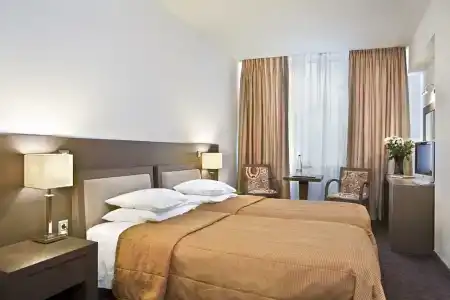 Amalia Athens - 4