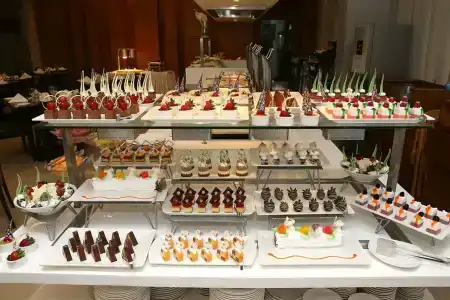 Hues Boutique - 12