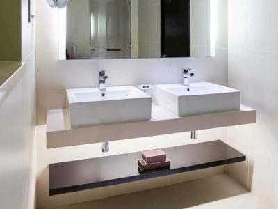 Pullman Dubai Creek City Centre - 76