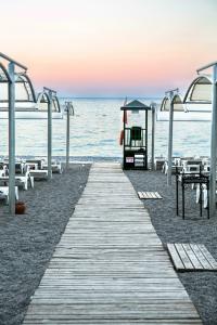 Sailor's Beach Club - 46