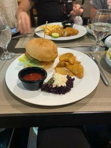 Golden Tulip Al Barsha - 55
