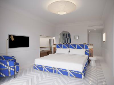 Grand Excelsior - 69