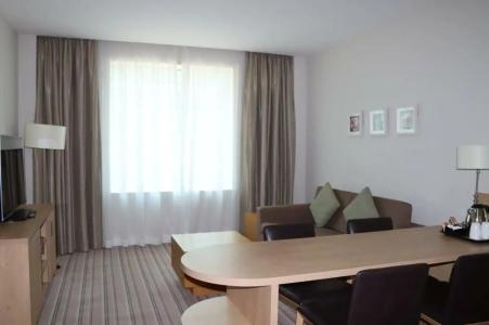 Hilton Garden Inn Dubai Mall Of The Emirates - 50