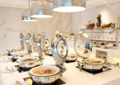 Hawthorn Suites by Wyndham Abu Dhabi City Center - 77