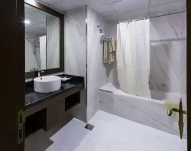 Howard Johnson Bur Dubai - 78