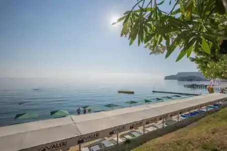Valeri Beach - 72