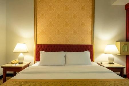 Ariston Bangkok - 6