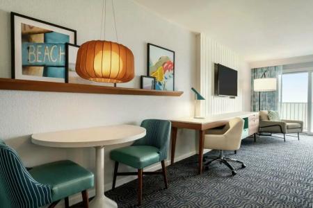 DoubleTree by Hilton Ocean City Oceanfront - 63