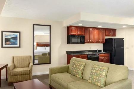 Hampton Inn Burlington - Colchester - 12