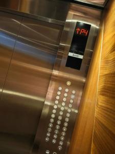 DoubleTree by Hilton Sharjah Waterfront And Residences - 61