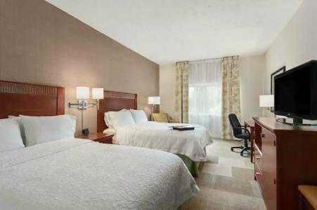 Hampton Inn Burlington - Colchester - 37