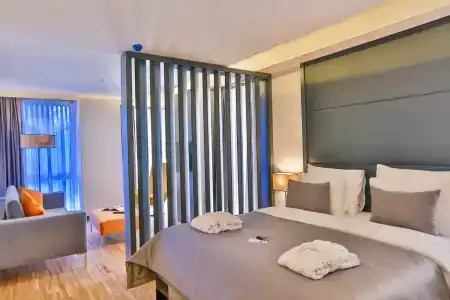 Business Life Boutique & Spa - 3