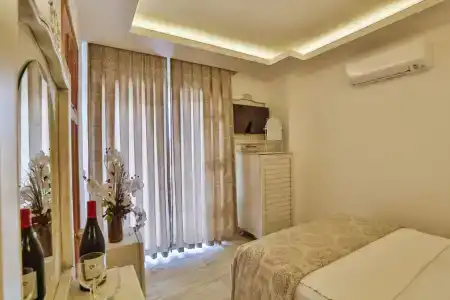 Linda Beach Class - 89