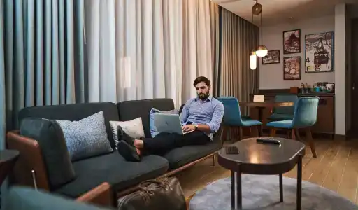 Revier Dubai - 36