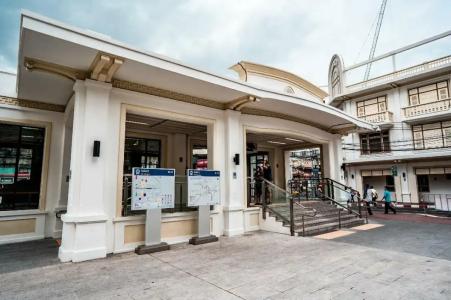 Arawana Express Chinatown - 57