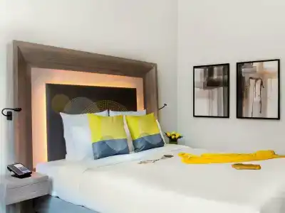 Novotel Bur Dubai - 28