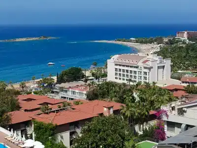 Laguna Beach Alya Resort & Spa - 4