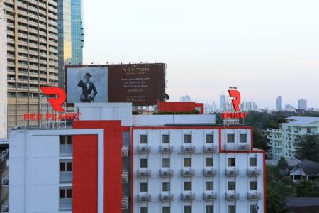 Red Planet Bangkok Asoke - SHA Extra Plus - 30