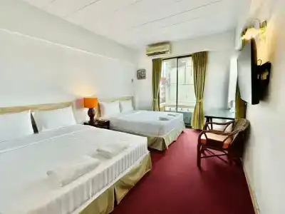 MANGO Lagoon Place - 75