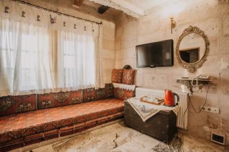 Village Cave House - 35