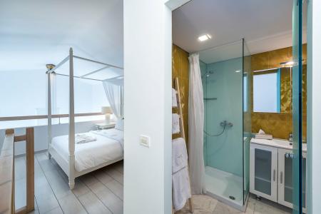 Diamond Deluxe - Adults Only - 17