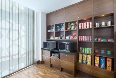 Hilton Garden Inn Dubai Al Muraqabat - Deira - 17