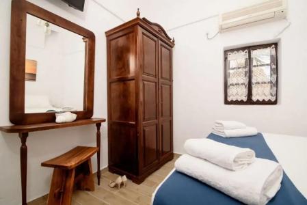 Santorini Crystal Blue Boutique - 16