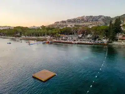 Unique Life Style - 58