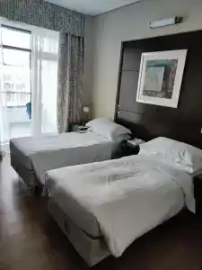 TIME Oak & Suites - 75