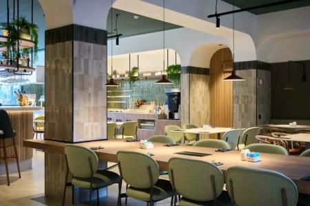 Catalonia La Maquinista - 17