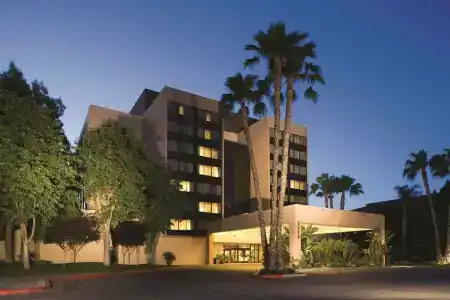 DoubleTree by Hilton Fresno Convention Center