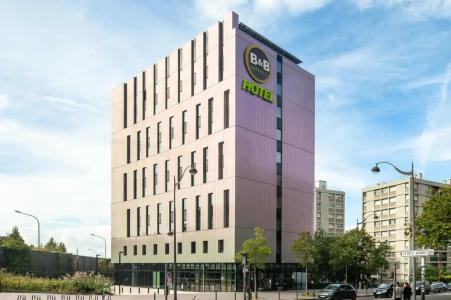 B&B Paris Porte des Lilas - 57