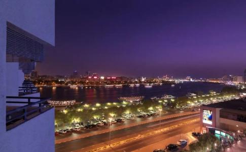 Radisson Blu, Dubai Deira Creek - 65