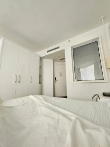 Poseidon - Adult Only - 93