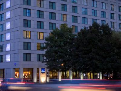 Novotel Berlin Mitte - 12