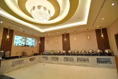 Nejoum Al Emarat - 61