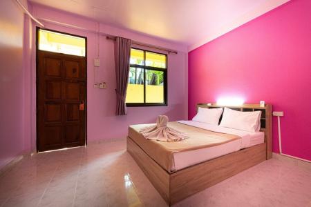 myPatong Social Hostel - 25