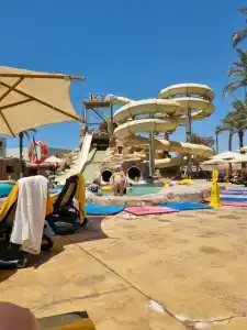 Reef Oasis Beach Aqua Park Resort - 3