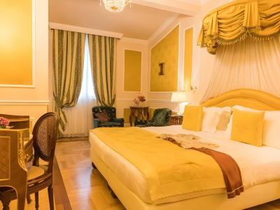 Bernini Palace - 56