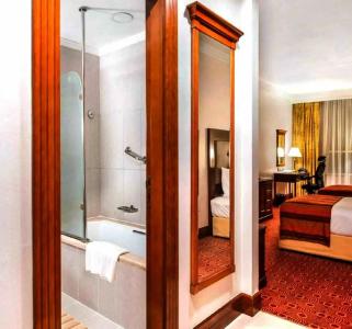 Sunday Holiday International Dubai - 21