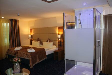 Grand Empire - 12