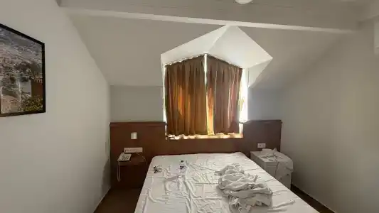 Comfort Suites - 8