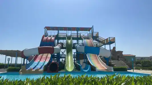 Hawaii Caesar Palace Aqua Park - Families and Couples Only - 42