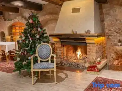 St. Peter's Boutique - 3