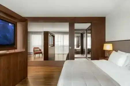 Lionel Istanbul - 23