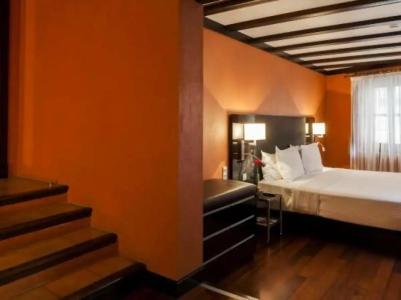 Palacio de Santa Paula, Autograph Collection - 77